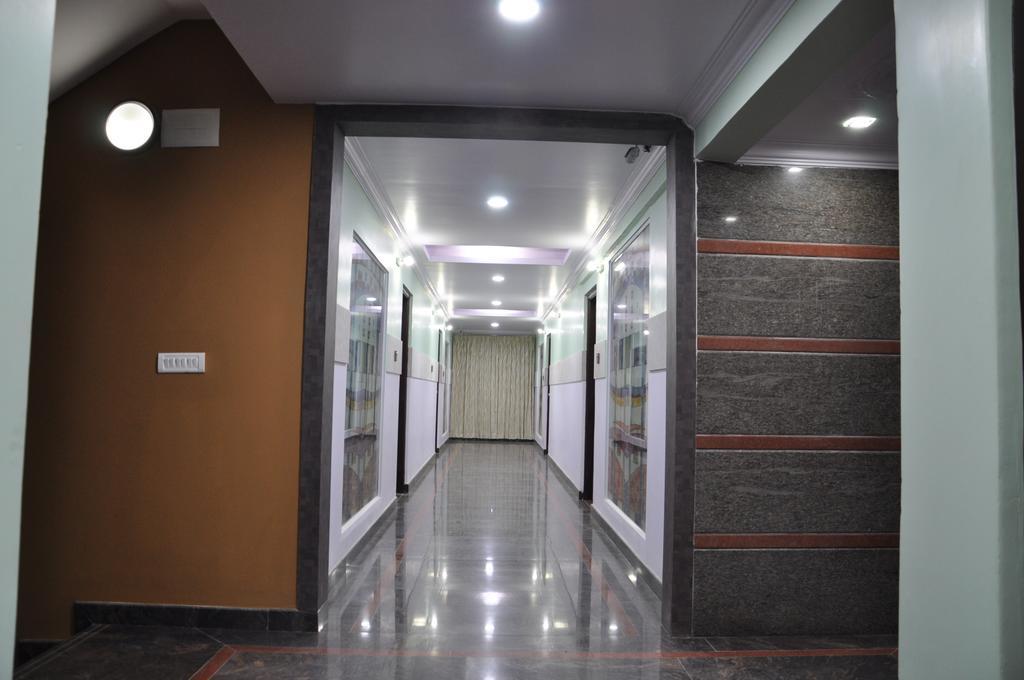 Hotel Av Comforts Бангалор Экстерьер фото